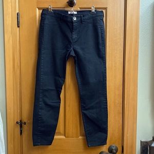 Black ankle jeans